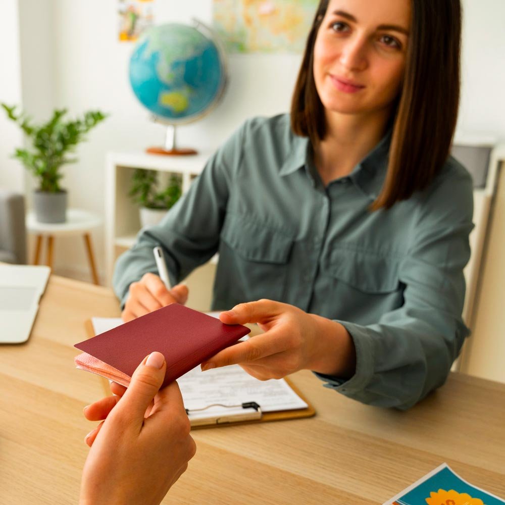 Abogado de extranjería para permisos de residencia, nacionalidad y reunificación familiar