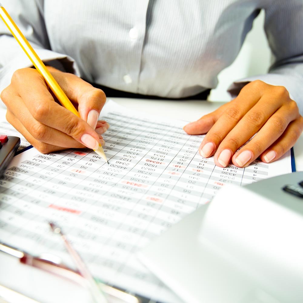 Asesoría legal con abogado tributario para defensa frente a Hacienda y recursos